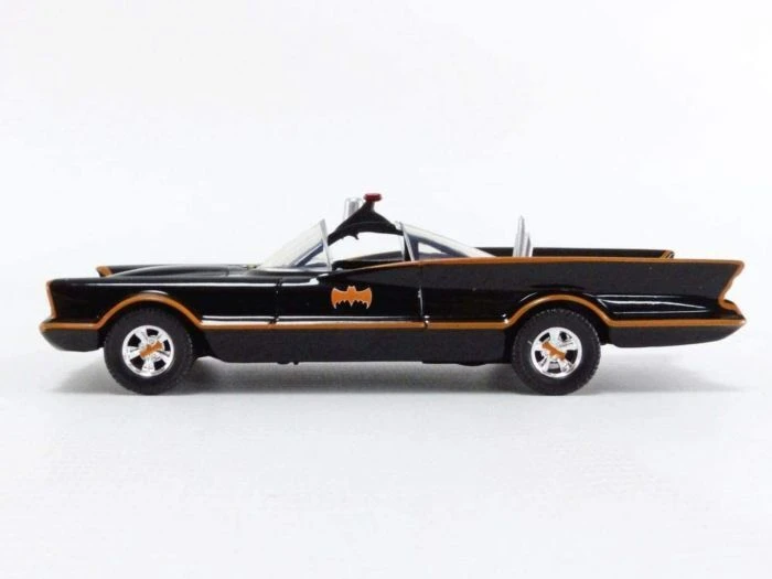 Jada Toys Batman (1966) - Batman With Batmobile 1/32 Scale Hollywood Rides Die-Cast Vehicle Replica - Image 4