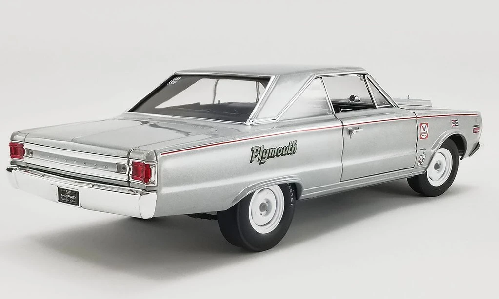 ACME 1:18 1967 Plymouth Belvedere Lightweight: Silver Bullet - Image 2