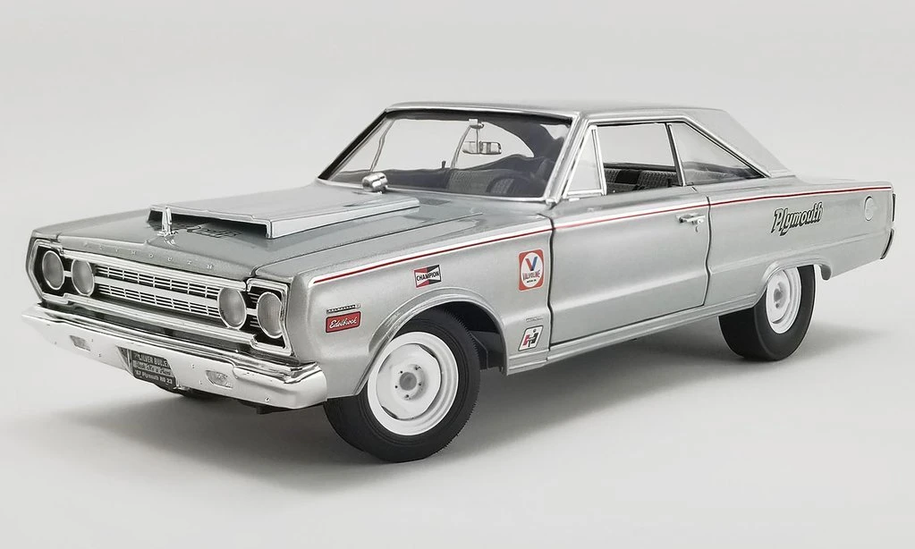 ACME 1:18 1967 Plymouth Belvedere Lightweight: Silver Bullet