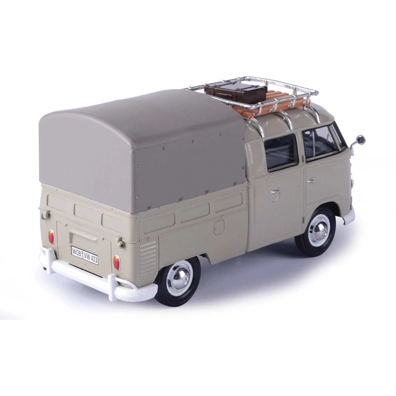 Motormax 1:24 Volkswagen Type 2 (T1) Pickup With Roof Rack-Suit Case-Tarp #79553 - Image 3