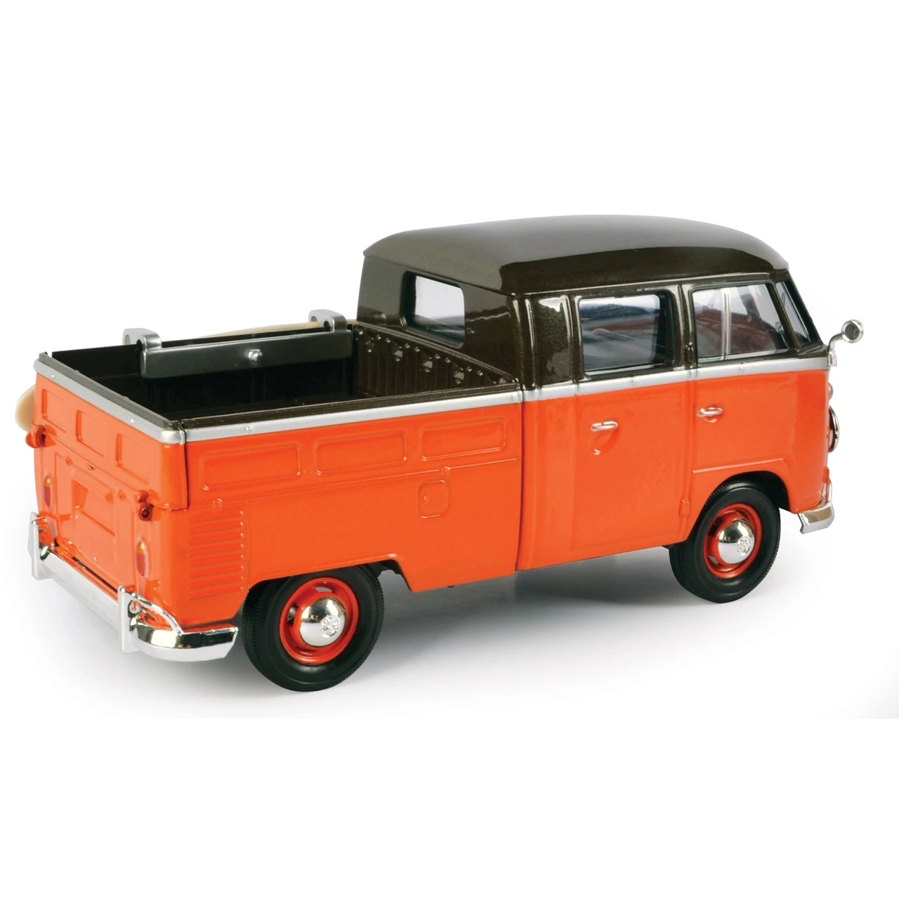 Motormax 1:24 Volkswagen Type 2 (T1) Pickup With Surfboard #79560 - Image 2