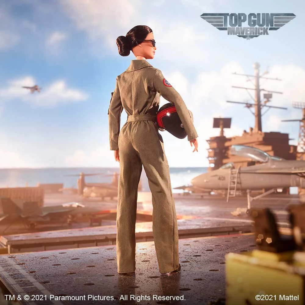 MATTEL Barbie Signature Top Gun: Maverick Barbie Doll HGHT64 - Image 9